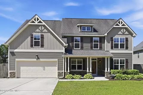 904 Stagecoach Dr, Jacksonville, NC 28546