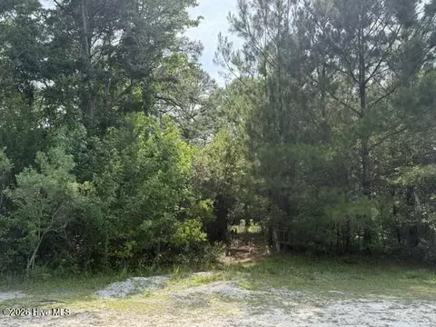 1602 Breezeway Dr SW, Ocean Isle Beach, NC 28469