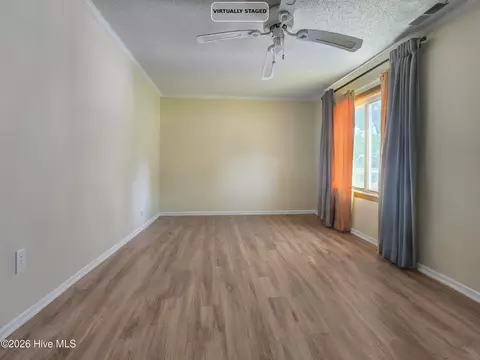 Living - 614 Surfside Dr, Edenton, NC 27932 photo 3 of 5