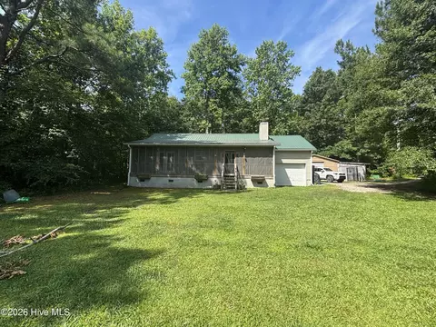 196 Pattie Ln, Maysville, NC 28555