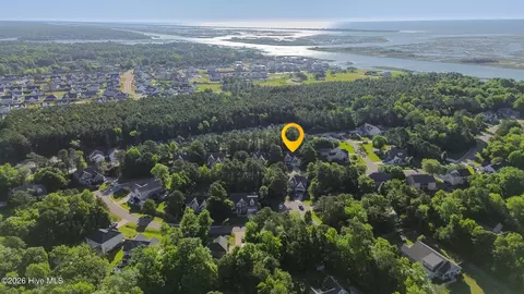 View/Area - 289 Weir Dr, Hampstead, NC 28443 photo 6 of 7
