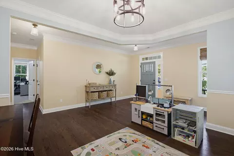 Entry Way - 289 Weir Dr, Hampstead, NC 28443 photo 2 of 3