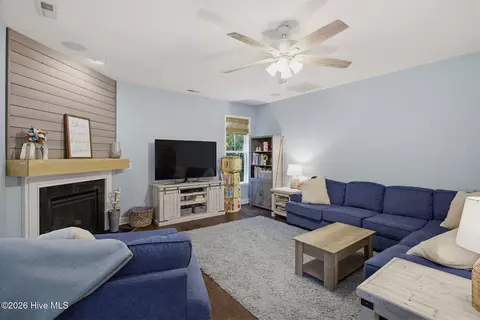 Living - 289 Weir Dr, Hampstead, NC 28443 photo 1 of 1