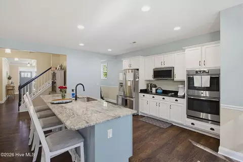 Kitchen - 289 Weir Dr, Hampstead, NC 28443 photo 2 of 6