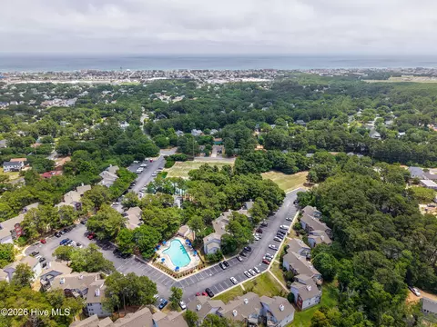 View/Area - 700 W 1st St #B5, Kill Devil Hills, NC 27948 photo 5 of 6