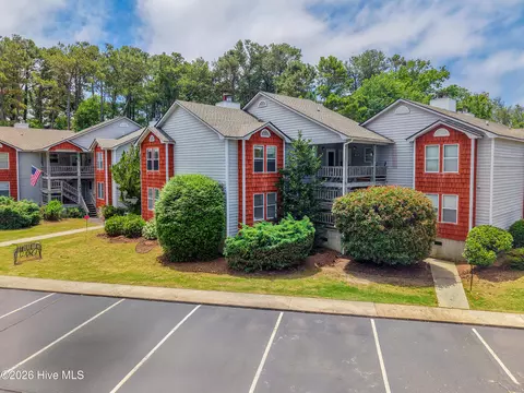 Exterior - 700 W 1st St #B5, Kill Devil Hills, NC 27948 photo 8 of 10