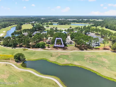 910 Strathaven Ln, Sunset Beach, NC 28468