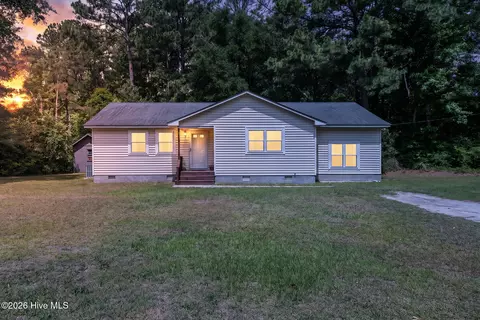 2013 Ridge Rd, New Bern, NC 28560