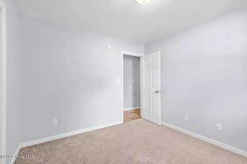 Bedroom - 135 Daphne Dr, Hubert, NC 28539 photo 2 of 5