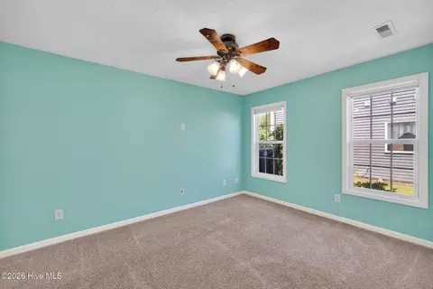 Bedroom - 512 Azalea Dr, Hampstead, NC 28443 photo 5 of 5
