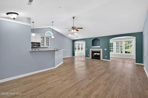 Living - 512 Azalea Dr, Hampstead, NC 28443 photo 1 of 4