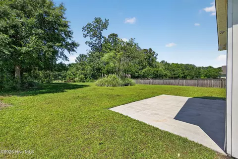 Exterior - 512 Azalea Dr, Hampstead, NC 28443 photo 9 of 12