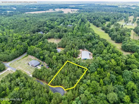 129 Dodge Ln, Wallace, NC 28466 photo 4