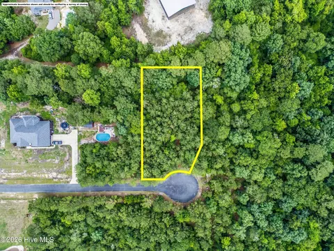 129 Dodge Ln, Wallace, NC 28466