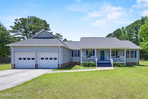 105 Lunington Mill Cir, Burgaw, NC 28425