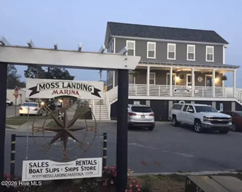 227 E Water St #DOCK B, Washington, NC 27889