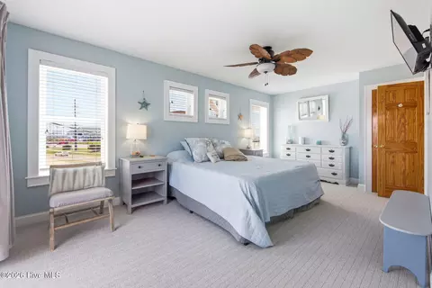 Bedroom - 24204 Caribbean Ct, Rodanthe, NC 27968 photo 3 of 6