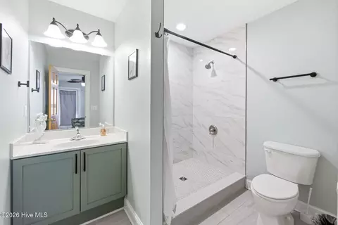 Bath - 24204 Caribbean Ct, Rodanthe, NC 27968 photo 6 of 8