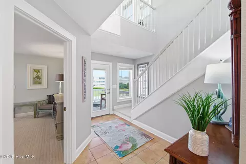 Entry Way - 24204 Caribbean Ct, Rodanthe, NC 27968 photo 1 of 2