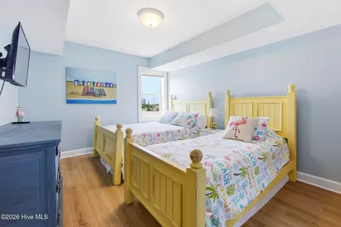 Bedroom - 24204 Caribbean Ct, Rodanthe, NC 27968 photo 2 of 6