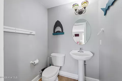 Bath - 24204 Caribbean Ct, Rodanthe, NC 27968 photo 3 of 8
