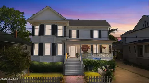 655 E Water St, Belhaven, NC 27810