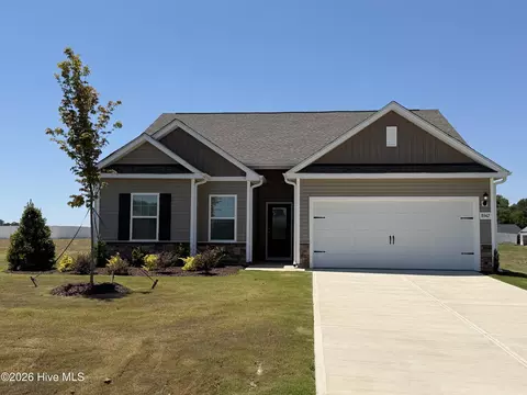 8942 Ava Dr, Bailey, NC 27807