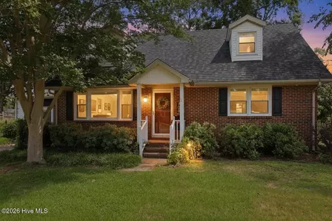 706 Christine Ave, Jacksonville, NC 28540