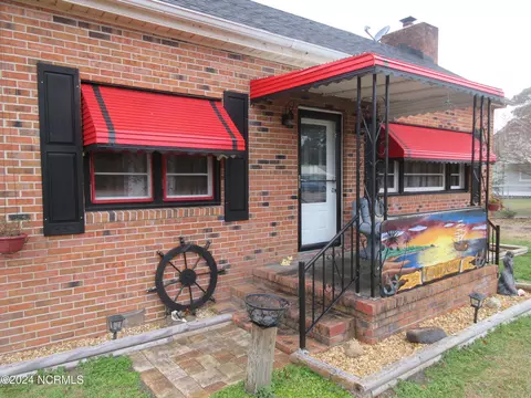 9036 Caratoke Hwy, Harbinger, NC 27941