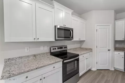 Kitchen - 8937 Ava Dr, Bailey, NC 27807 photo 4 of 5