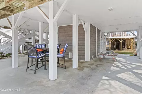Exterior - 419 40th St, Sunset Beach, NC 28468 photo 2 of 18