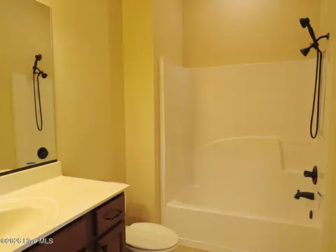 Bath - 500 Oconee Cir, Evans, GA 30809 photo 1 of 10