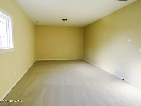 Living - 500 Oconee Cir, Evans, GA 30809 photo 7 of 7