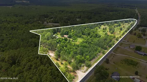46 Gainsborough Ln, Cameron, NC 28326