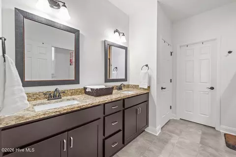Bath - 34 N Shamrock Dr, Jackson Springs, NC 27281 photo 1 of 4