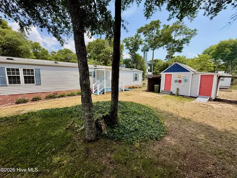 316 Fairview Dr, Emerald Isle, NC 28594