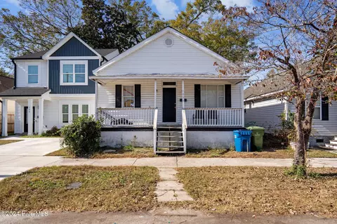 102 S 11th St, Wilmington, NC 28401
