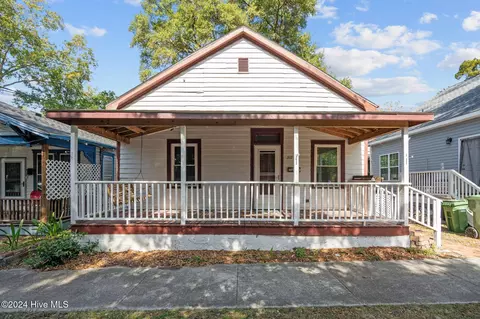 317 Queen St, Wilmington, NC 28401