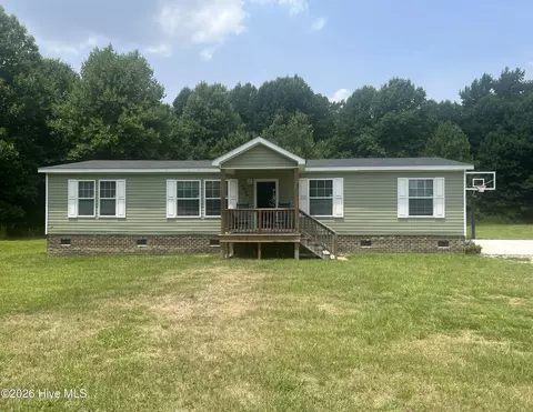 5024 Gladys Owens St, La Grange, NC 28551