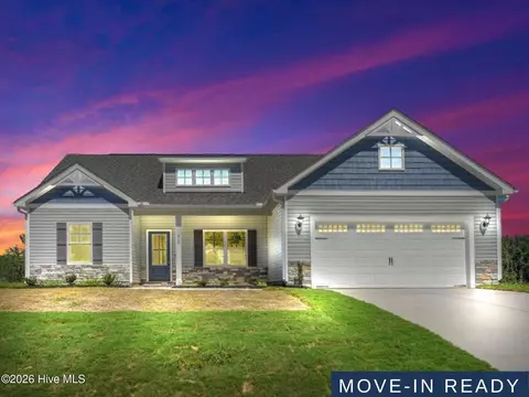 315 Creeks Edge Dr, Pikeville, NC 27863