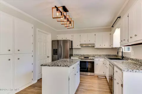 Kitchen - 283 Ashbrook Dr, Martinez, GA 30907 photo 1 of 4