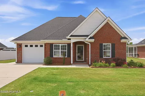 3007 Ashley Ct, Tarboro, NC 27886