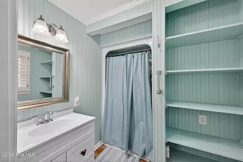 Bath - 793 Boardman Rd, Aiken, SC 29803 photo 2 of 5