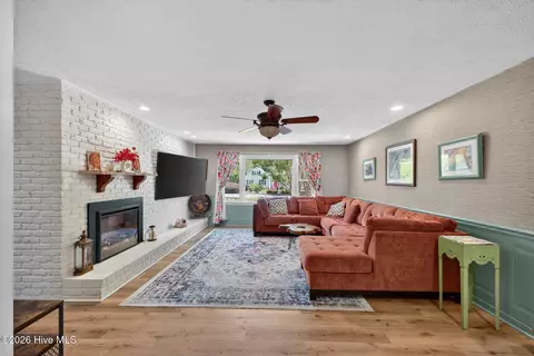 Living - 793 Boardman Rd, Aiken, SC 29803 photo 1 of 2