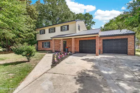432 Regalwood Dr, Jacksonville, NC 28546