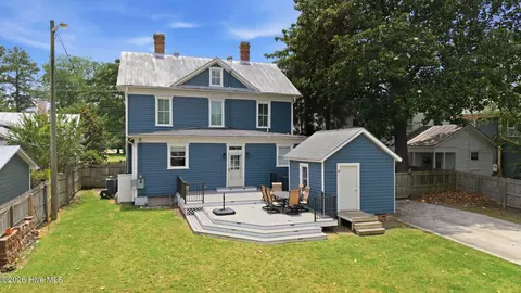 Exterior - 314 E 2nd St, Washington, NC 27889 photo 3 of 15