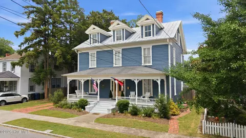 Exterior - 314 E 2nd St, Washington, NC 27889 photo 9 of 15