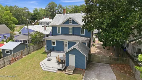 Exterior - 314 E 2nd St, Washington, NC 27889 photo 11 of 15