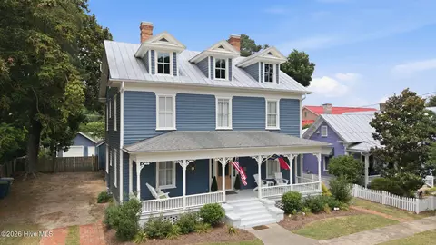 Exterior - 314 E 2nd St, Washington, NC 27889 photo 2 of 15