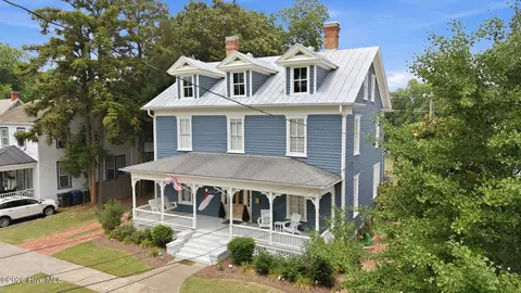 Exterior - 314 E 2nd St, Washington, NC 27889 photo 8 of 15